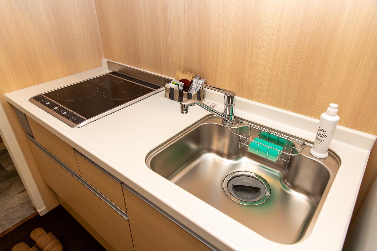 Grand Base Hiroshima Ekimae Aparthotel Buitenkant foto
