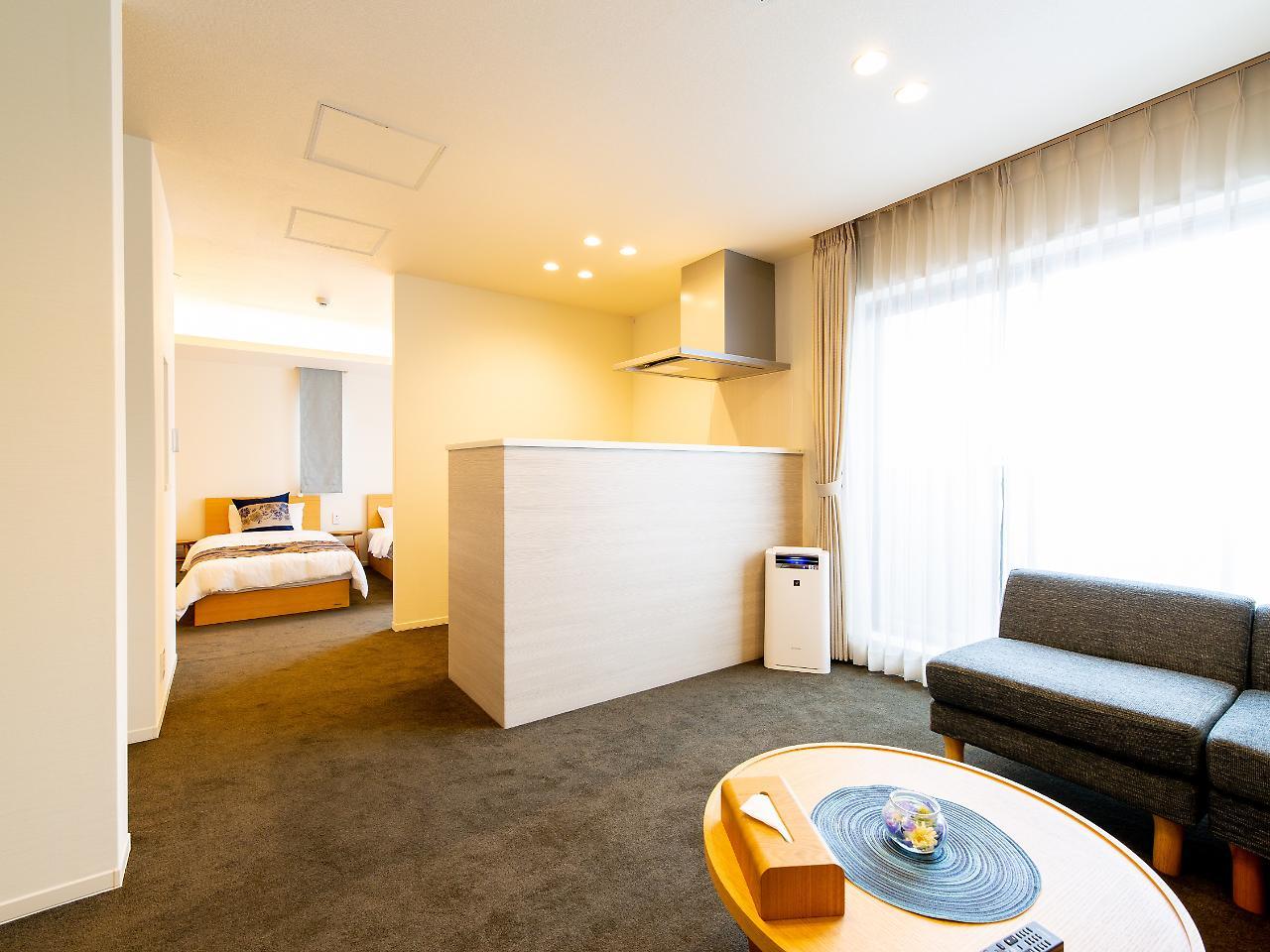 Grand Base Hiroshima Ekimae Aparthotel Buitenkant foto