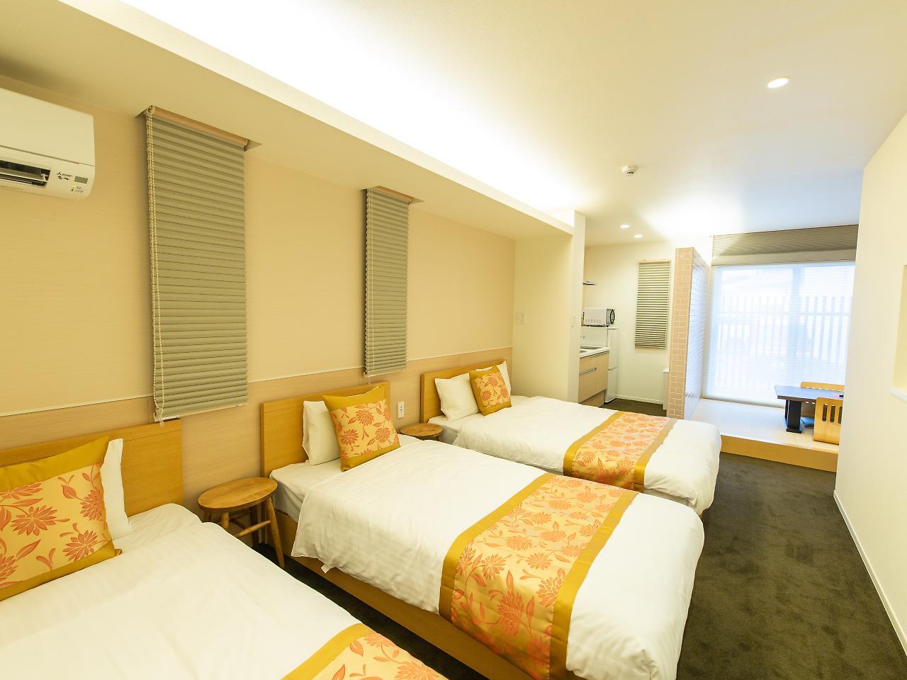 Grand Base Hiroshima Ekimae Aparthotel Buitenkant foto